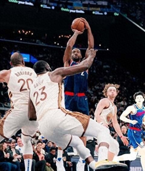 格林谈防伦纳德：不求锁死，只求少出手！