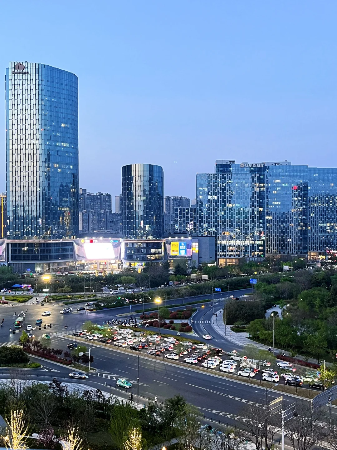 没有1️⃣栋300➕摩天，是新一线郑州无解的痛！
