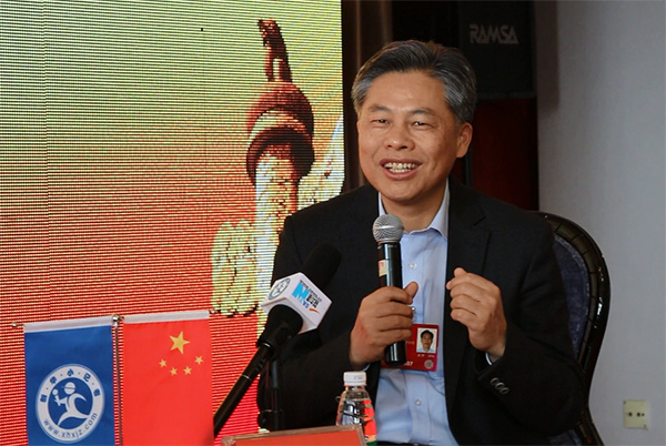 总算有人敢讲实话了！全国政协委员黄德宽直言不讳：放眼世界找不出第二个国家，像我们