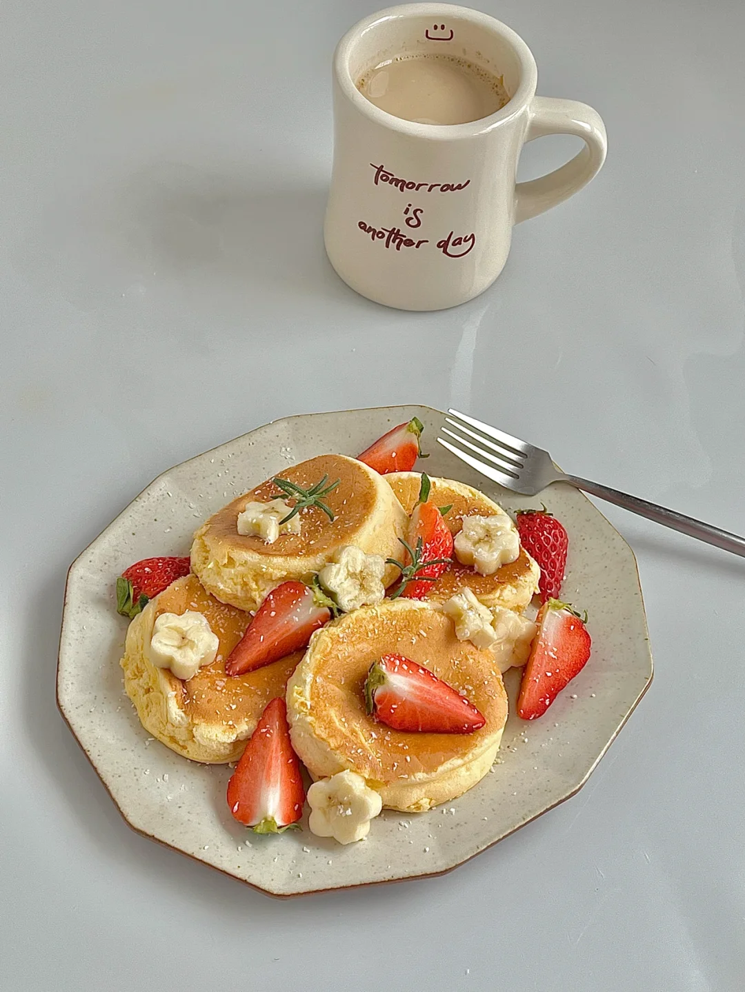 ☀️无需烤箱无油｜云朵般口感的舒芙蕾松饼😋