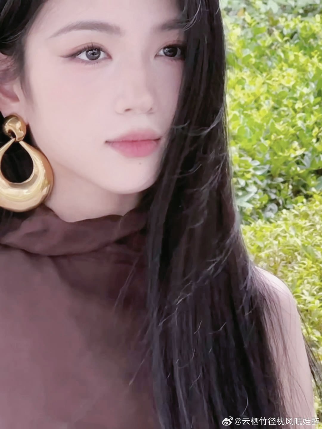 #代露娃[超话]#💛 #向全世界安利代露娃# 💛#代露娃香葵#💛 #代露娃金宝珠#💛 #代露娃绿萝#💛 #代露娃江山# 💛

幸福是一条无限循环的曲线，我始终认为我们在无限接近幸福的路上

​