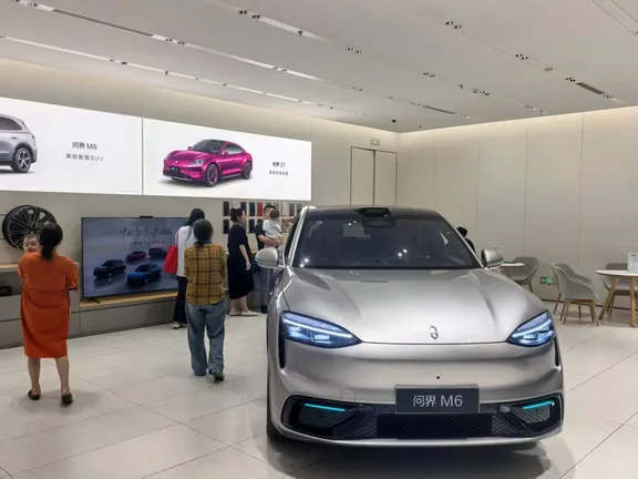 中秋赴约｜展厅满客