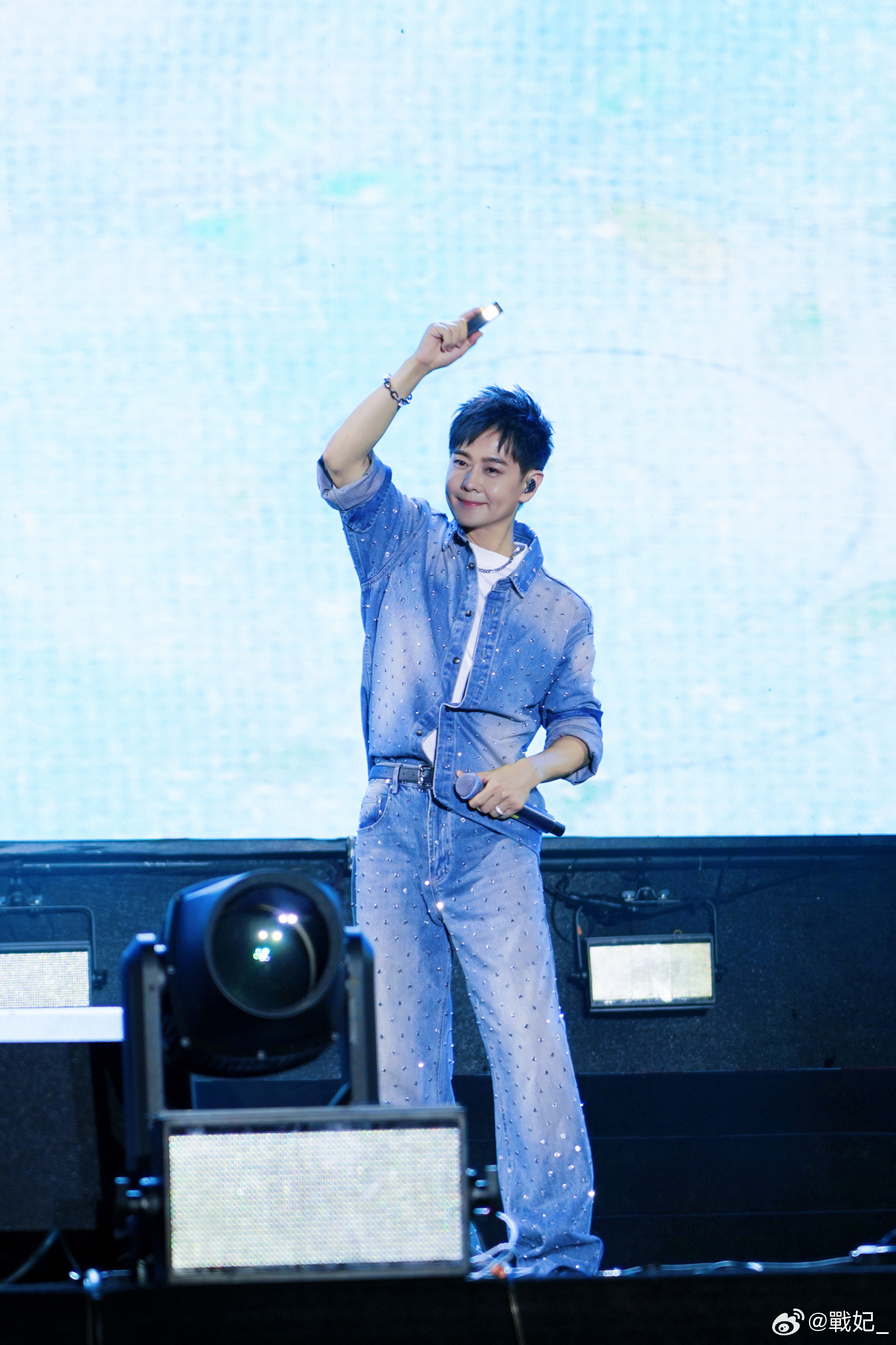 #林志颖[超话]# 2026.8.28宝应，是bulingbuling的小志哥耶，衣品美美～配饰也美美～赏心悦目，我们杭州再见！[麼麼噠][麼麼噠][麼麼噠]​