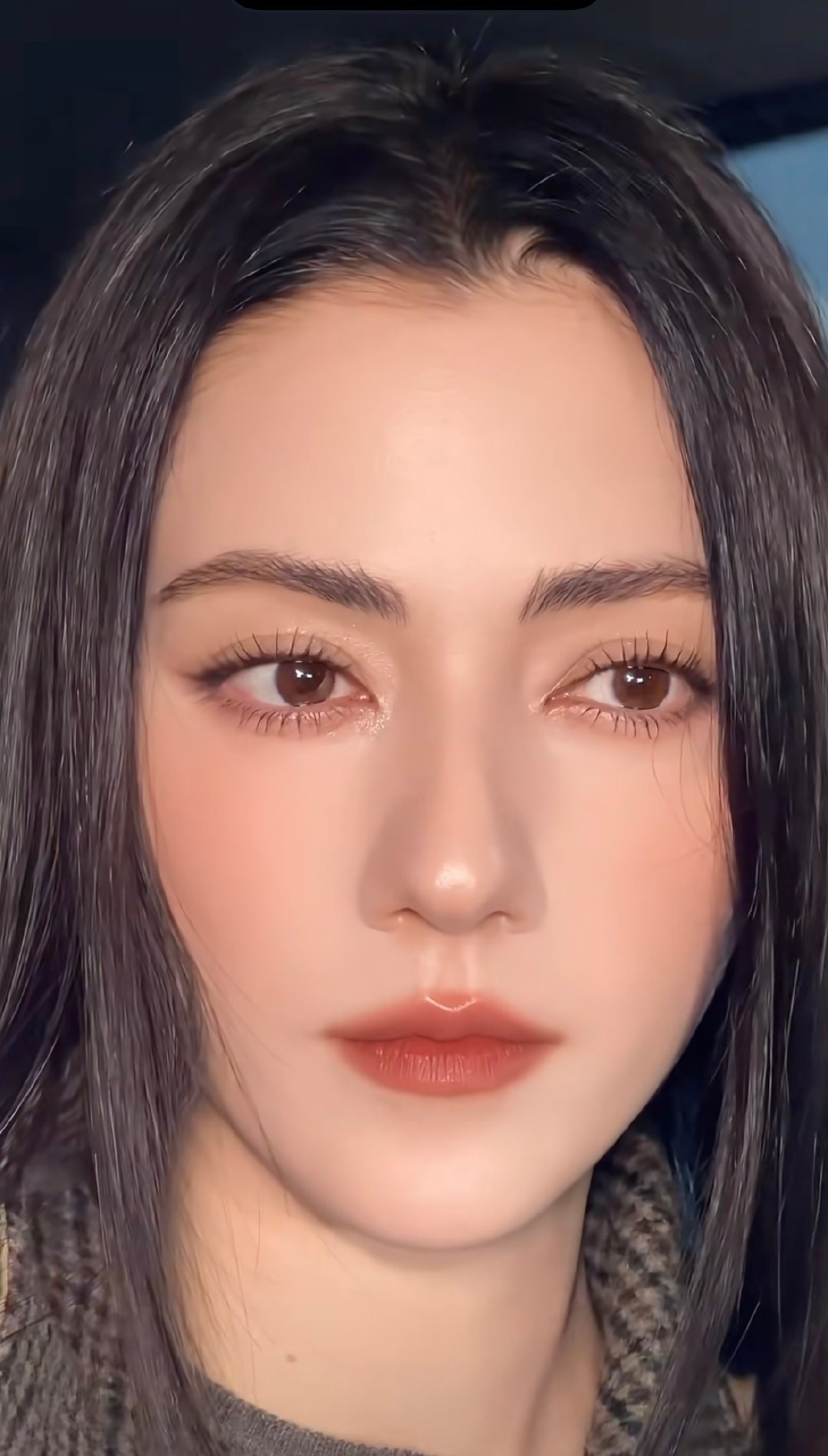 感觉娜然的状态比《封神》时期还好，皮肤好紧。 ​