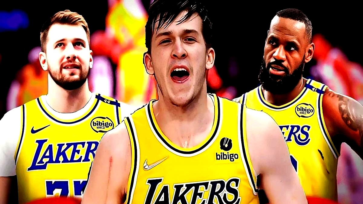 看完那张桌上的两份合同，直接哑了。 左手写着里夫斯，五年顶薪，笔尖都快...