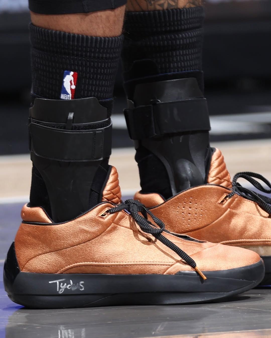 【3月6日NBA球鞋上脚】文班狂砍38+16+5帽，詹姆斯破纪录之夜...