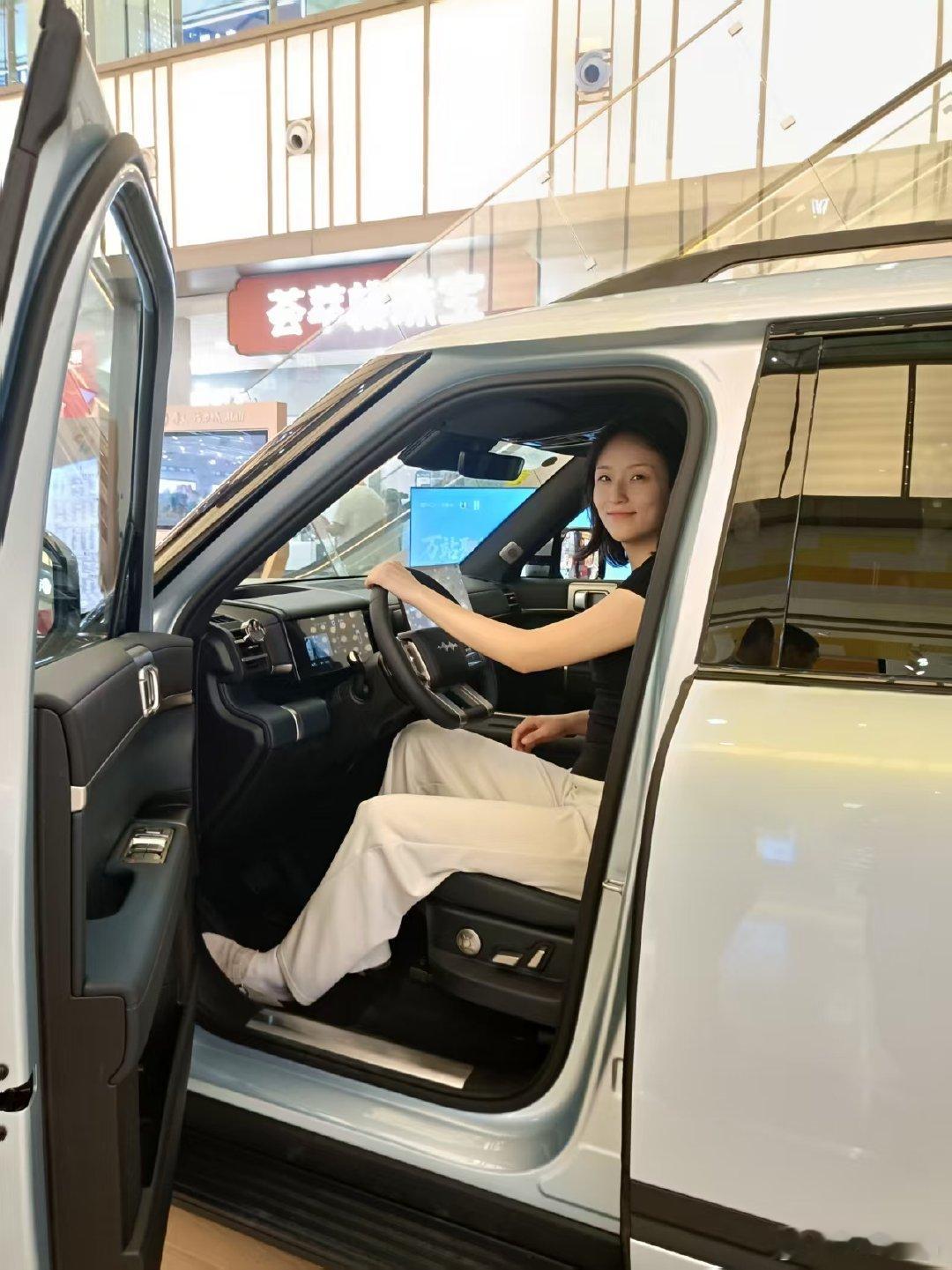 张张说要给我买方程豹钛7能吗[惊恐][惊恐]​
