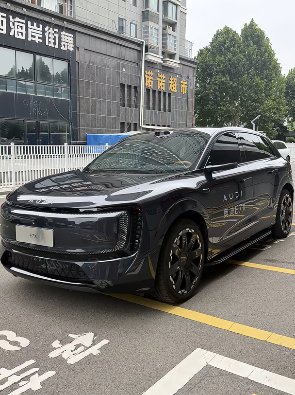 5米大车掉头比轿车还灵活？E7X太逆天🔄