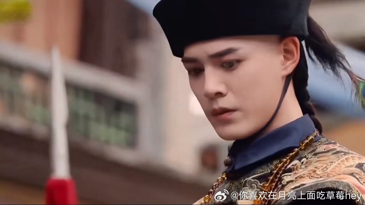 #新还珠尔康真的帅我一脸#？我还以为是李佳航[柯基]你管这叫帅？认真的吗？一脸懵逼地进来 又一脸懵逼地出去…[无聊] ​
