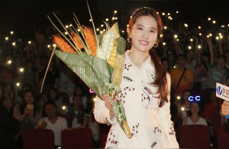 微胖的女生到底有多受欢迎?刘亦菲应该只是镜头下的微胖！刘亦菲身材比例