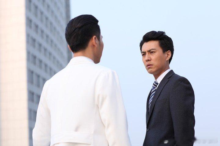 #靳东[超话]# 到爱的距离·凌远  剧照 ​