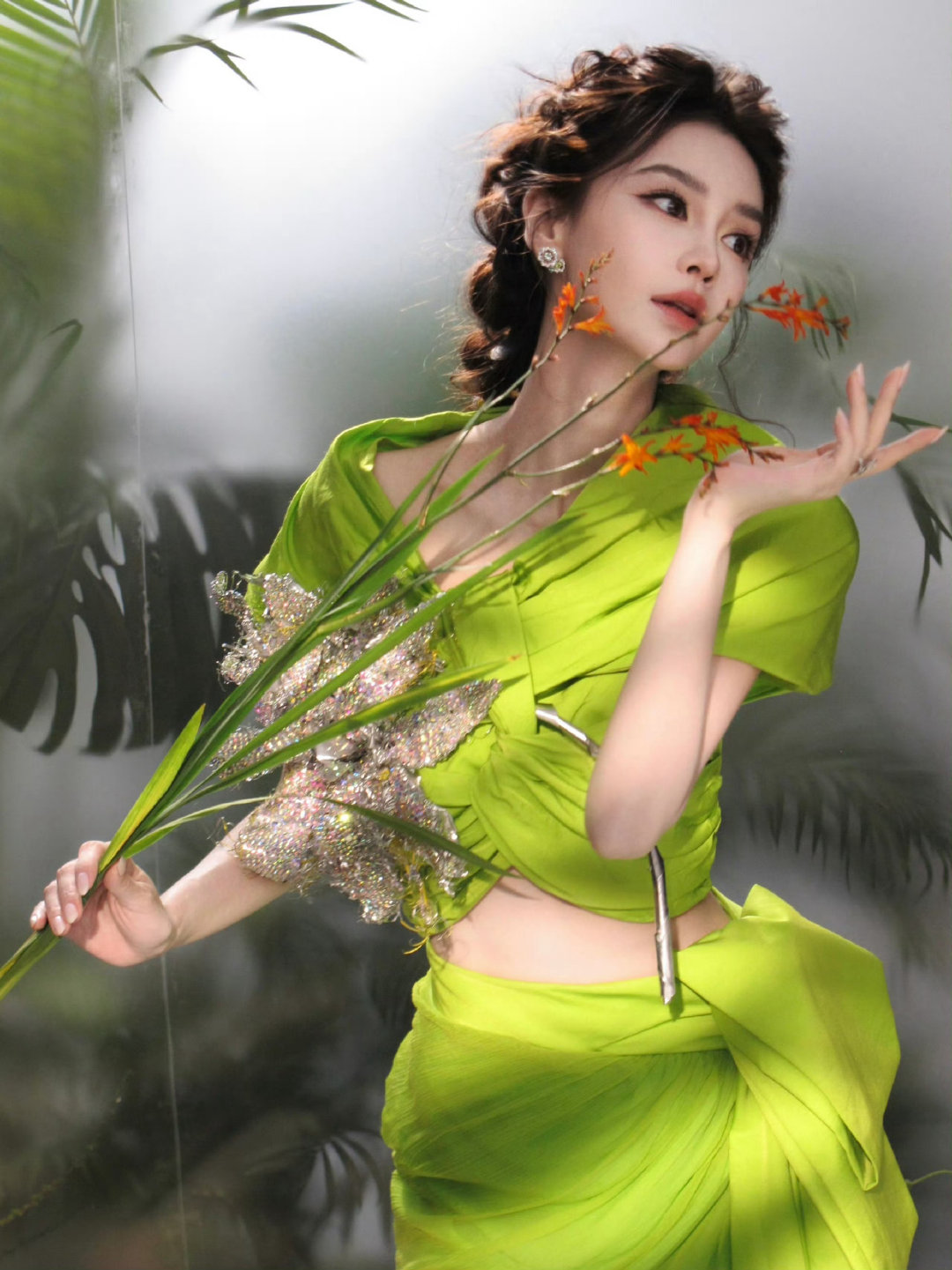 时尚女帝#angelababy# 解锁第32个高定品牌 ​