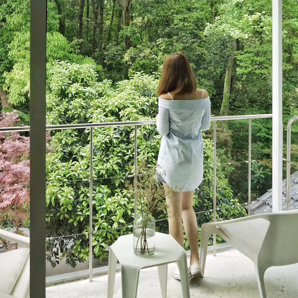 杭州小众民宿|白格，纯白北欧风，一觉醒来看见了整个春天