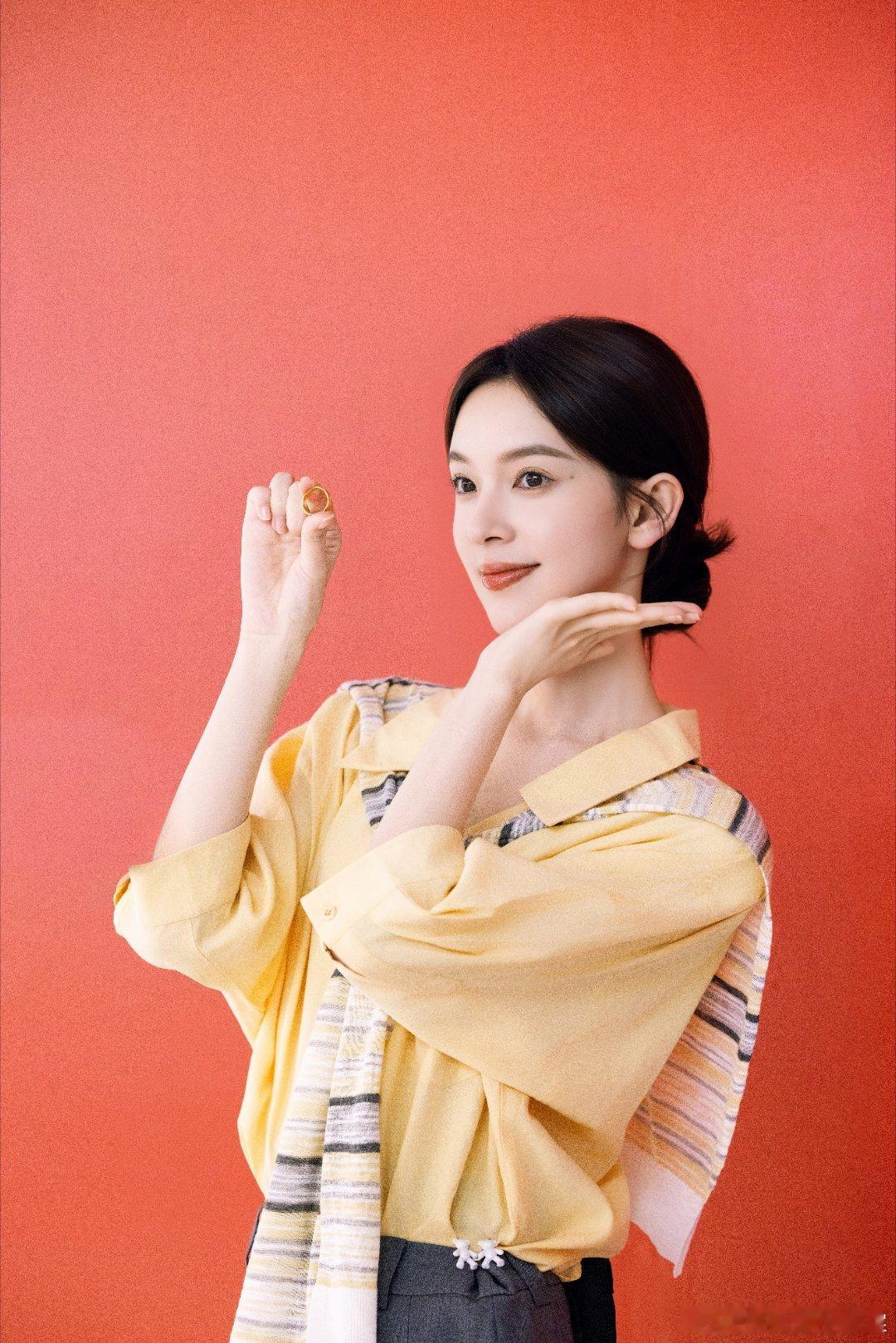 #陈瑶我家那闺女#
节目今天结束啦。这段日子看见瑶安静的日常，温柔的亲情，心里满是温暖。综艺落幕，愿陈瑶永远自在，一直快乐✨ ​