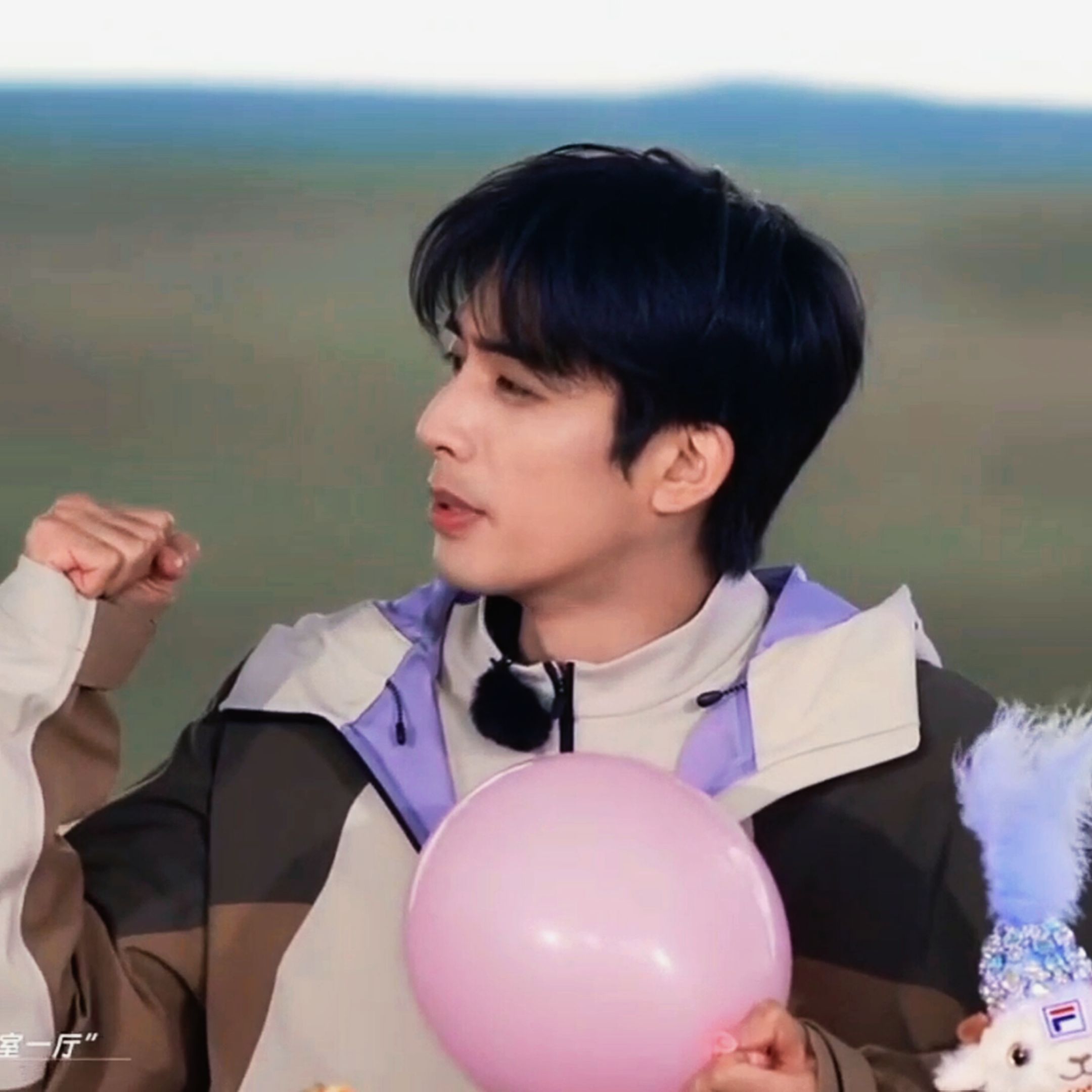 #宋威龙[超话]##2026暑期最热男性角色# 
就是萌！💙正面看，萌！🩵背面看，萌！🩵左边看，萌！🩵右面看，萌！🩵上面看，萌！🩵下面看，萌！🩵用苹果手机看，萌！🩵用华为手机看，萌！🩵用小米手机看，萌！🩵用三星手机看，萌！🩵用OPPO手机看，萌！🩵用维沃手机看， ​