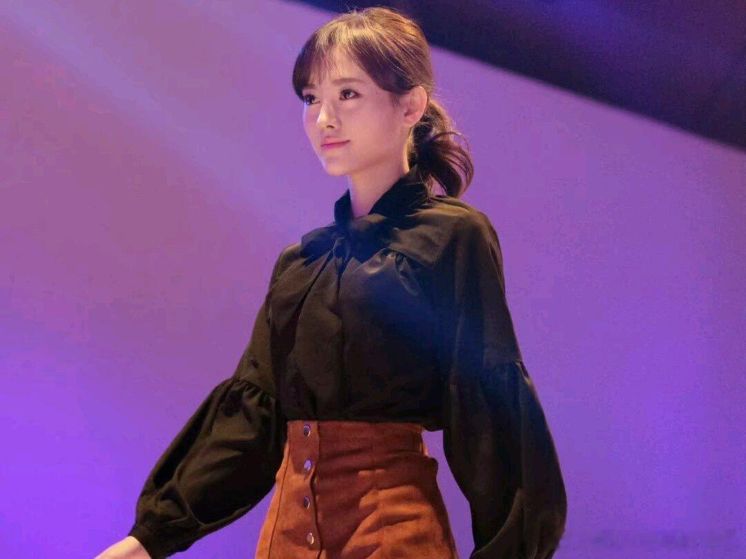 #鞠婧祎[超话]#jjy#鞠婧祎#   jjy#鞠婧祎万花世界# jjy #鞠婧祎苏绿夏#jjy#鞠婧祎曾舜晞 七星彩# jjy#曝鞠婧祎七星彩定女选男# jjy#七星彩# 

我宁愿不吃饭也不愿意错过你任何一套周边

​