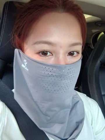 应该有三天没吃褪黑素直接睡觉了<br />我的秘诀是让自己绝对的忙起来...