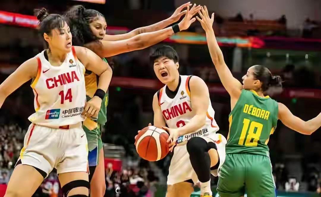 中国女篮76-88意大利！赛后评分 3人满分 ，王思雨优秀 ，邓雨婷离...