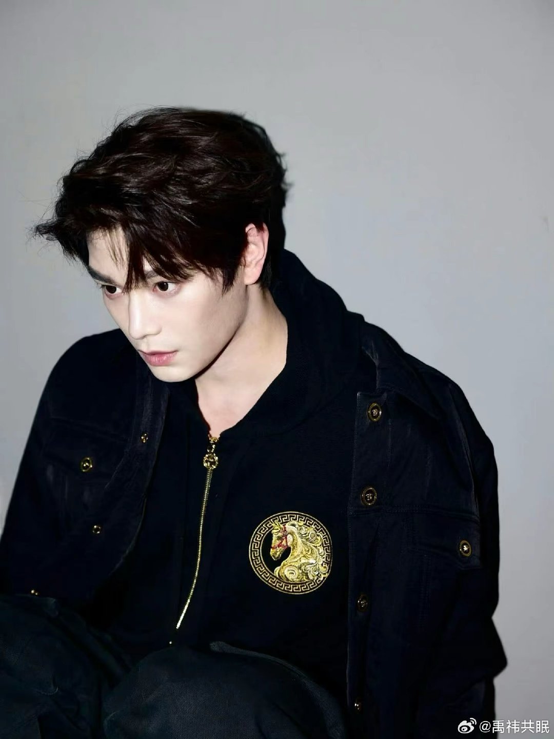 #丁禹兮司宫令# dyx#丁禹兮赵皑#

玫瑰不会枯萎，纸飞机不会掉落，追随你的步伐不会停留

丁禹兮爱在无尽夏｜丁禹兮沈言｜沈言｜丁禹兮司宫令|丁禹兮赵皑|赵皑|丁禹兮花开锦绣|丁禹兮赵凌|赵凌|丁禹兮南部档案|丁禹兮张海虾|张海虾 ​