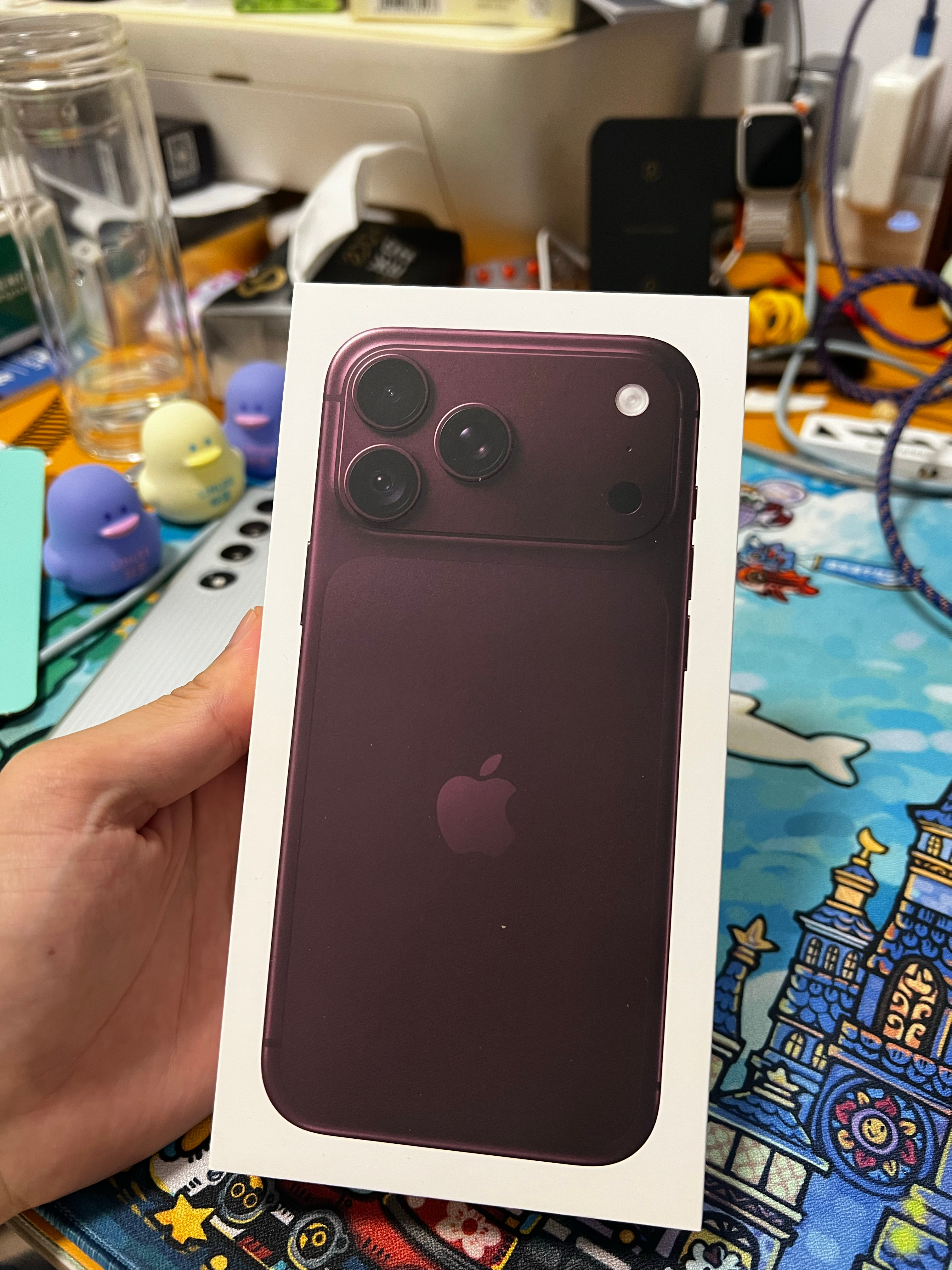 iPhone 一年一度换机，3个小时还显示3个小时， 进度条都跑一半了...