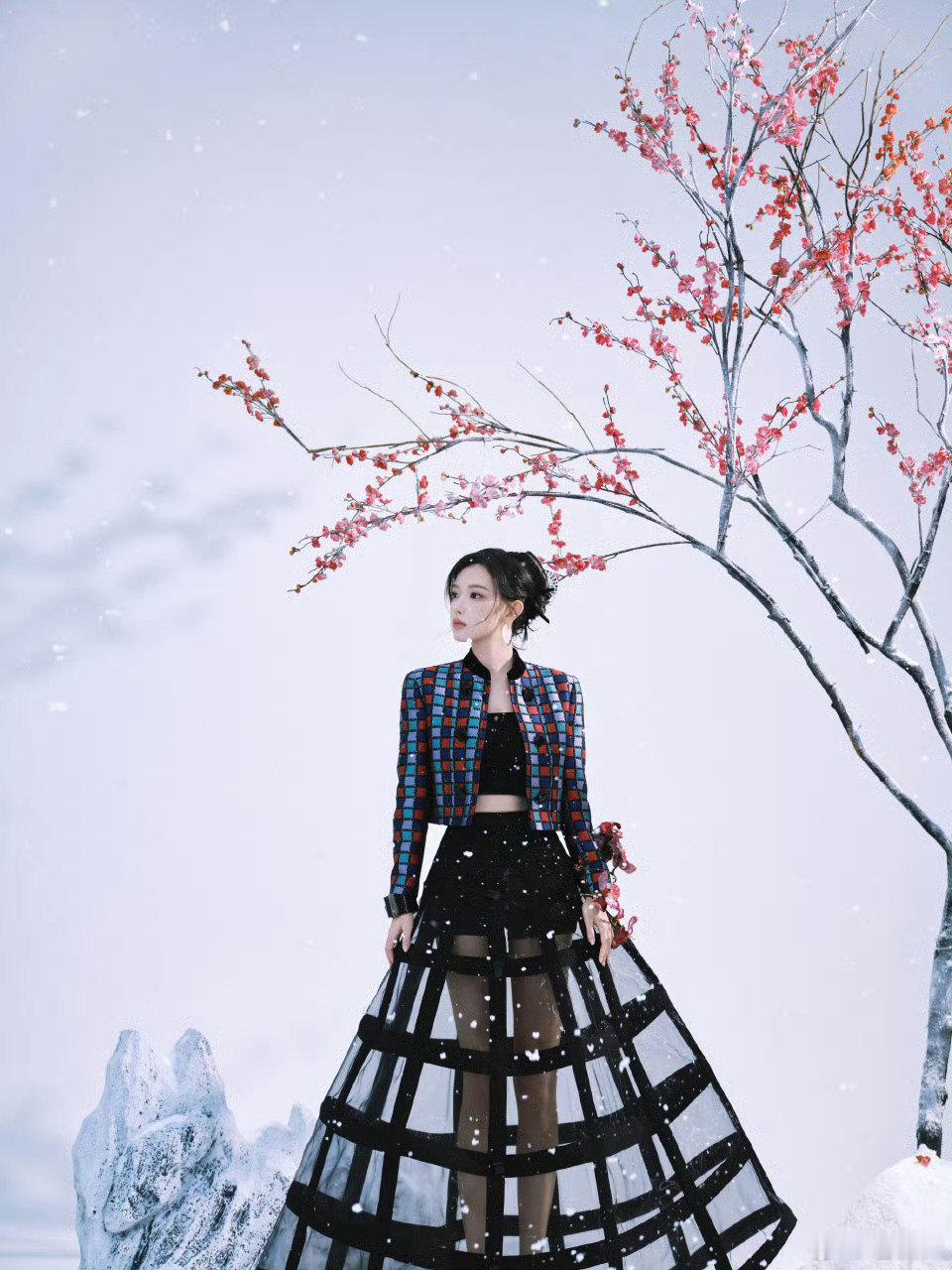 #程潇[超话]##程潇进组# cx #程潇已上线# cx #cx# 

隔着屏幕喜欢你，就像在雨天仰望星空，明知遥远却依然心动

​
