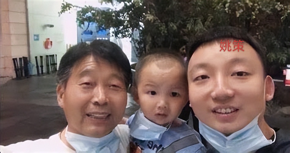 报错28年的姚策，他的亲生父亲去世了。
姚策因为肝癌发现报错的时候找到他的亲生父母，她的母亲也因为肝癌刚做了手术，不能给亲生儿子换肝。
很奇怪，他的生母当初说也是肝癌，这么多年了活的好好的，而姚策年纪轻轻却早早的走了，真是让人痛心。