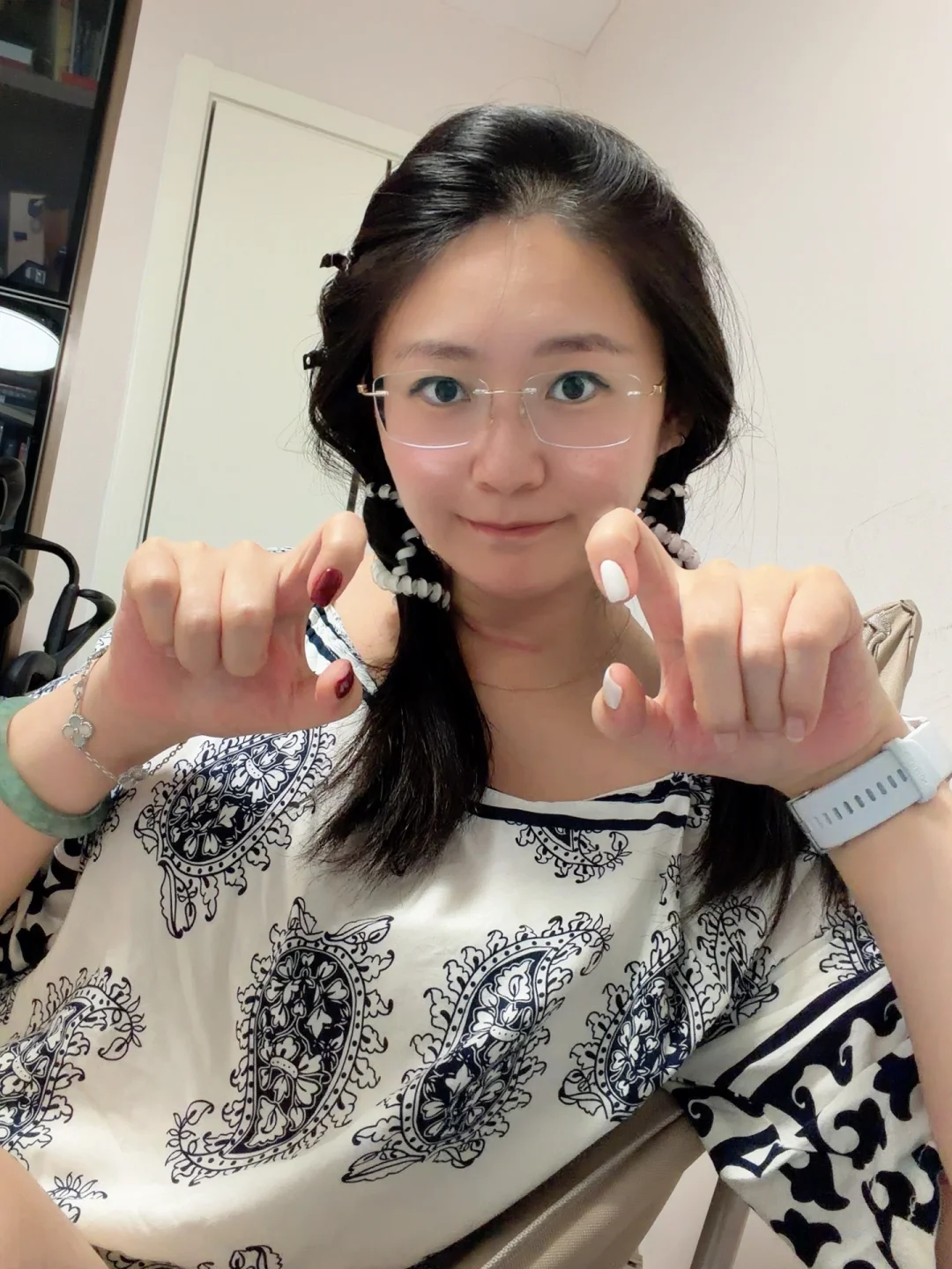 做了俩美甲