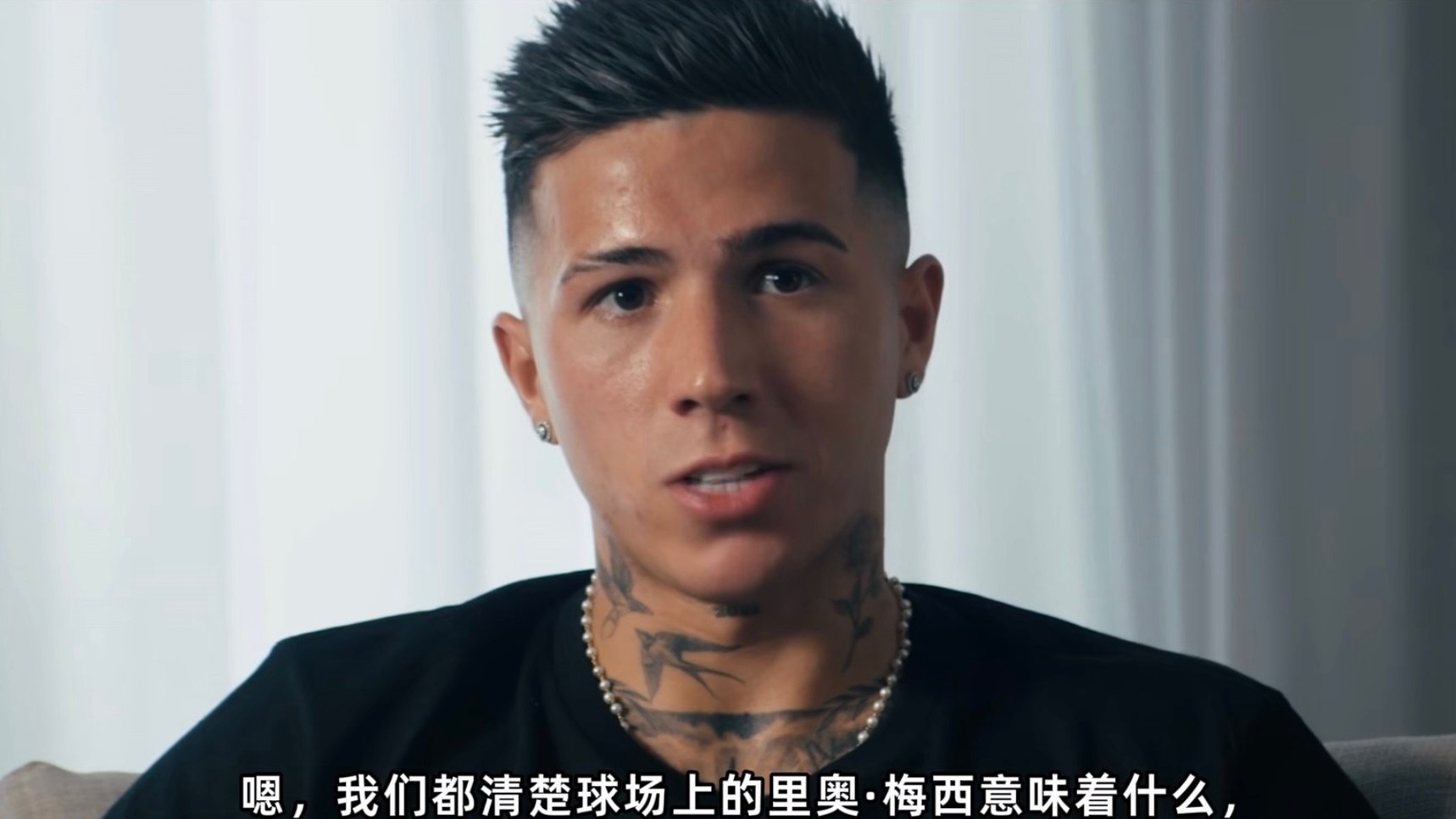 看斯卡洛尼之道，狗妹一出场我完全听不到狗妹在说什么了[泪奔]
好帅…好美…好萌…好清爽… ​