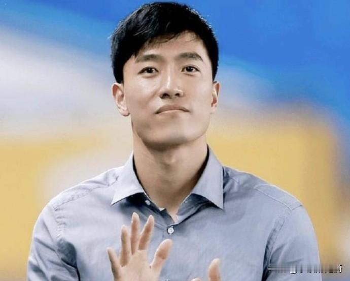 看愣众人！刘翔工资卡11年几乎零支出，98万退役补助一次性全部捐出，格局拉满