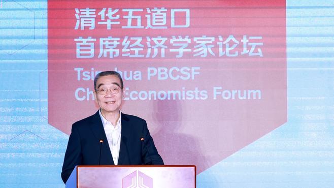 《吓人的一幕在全网上演：我们的顶级专家坐在最高规格的经济会场开出的“救经济”药方，彻底刺痛了亿万普通人》老梁观论在百度发表了新动态 ​
