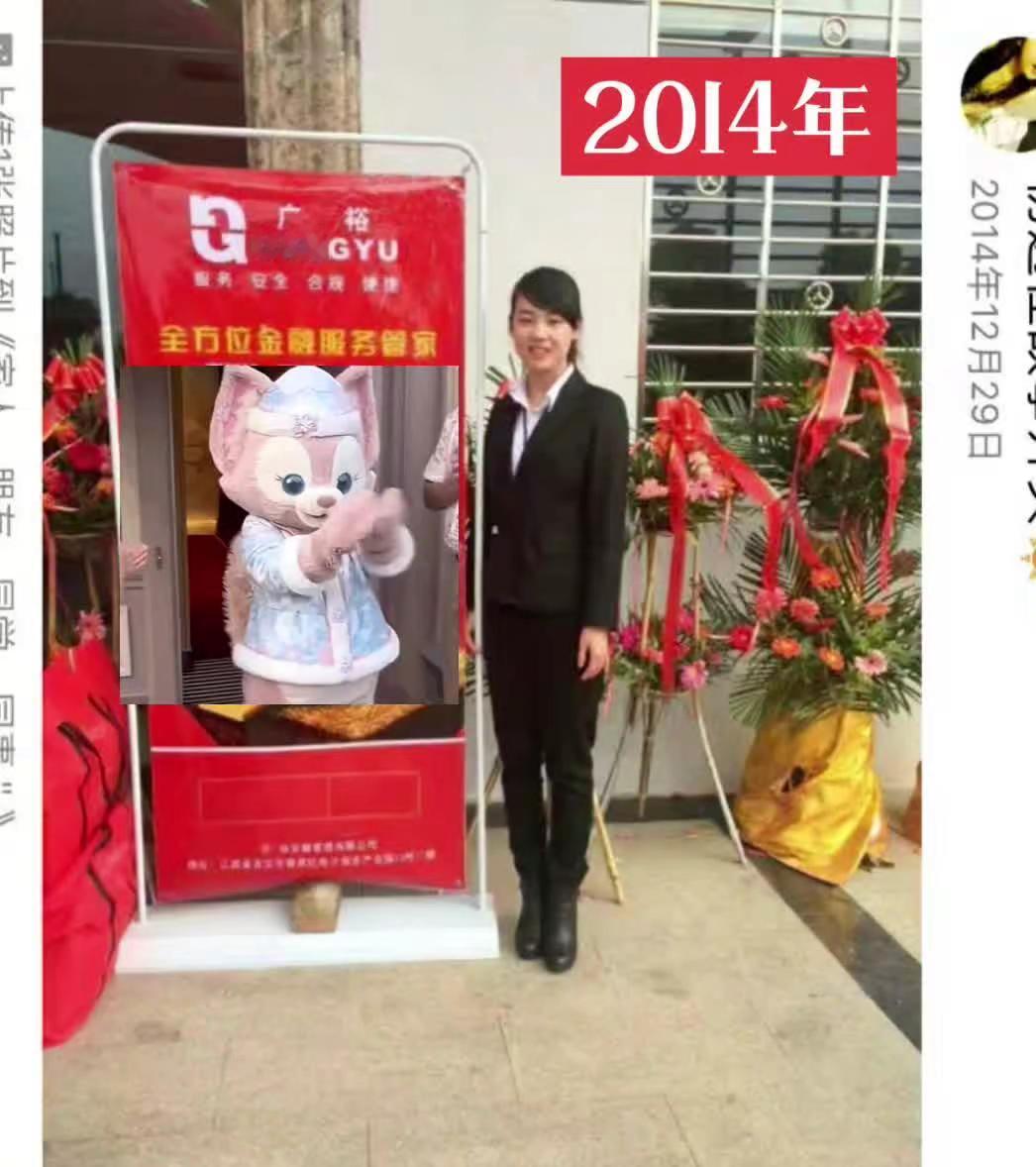 十年如一日，身着西装穿梭于职场，它是我职业生涯中最忠实的伙伴。