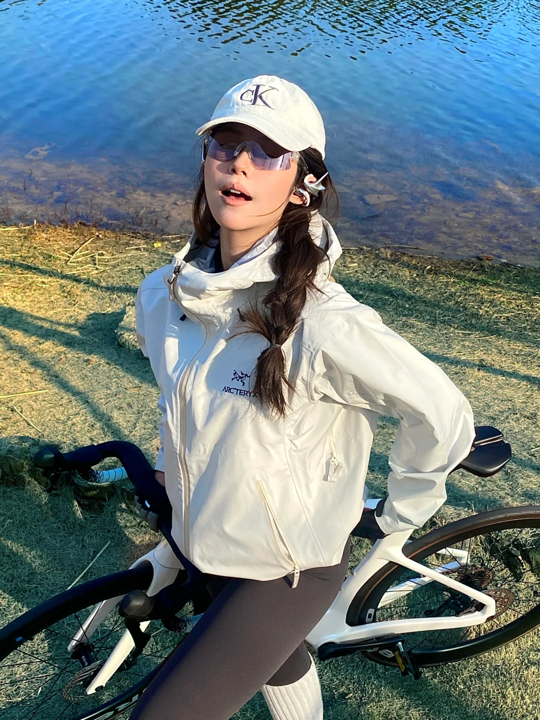 骑行中，精灵耳机伴我听风