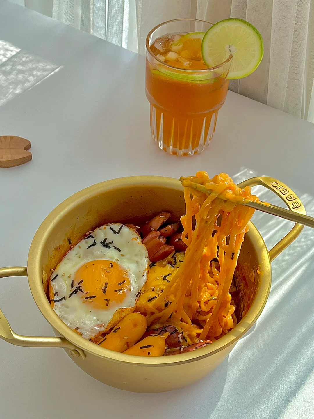 ☀️休息日早午餐｜奶油芝士年糕香肠火鸡面😋