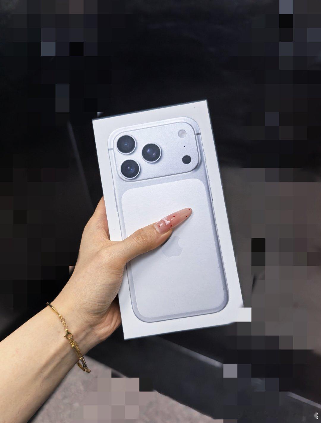 华为mate70pro / iPhone xr / iPhone17pro
成功升级三持党[老师爱你] ​​​