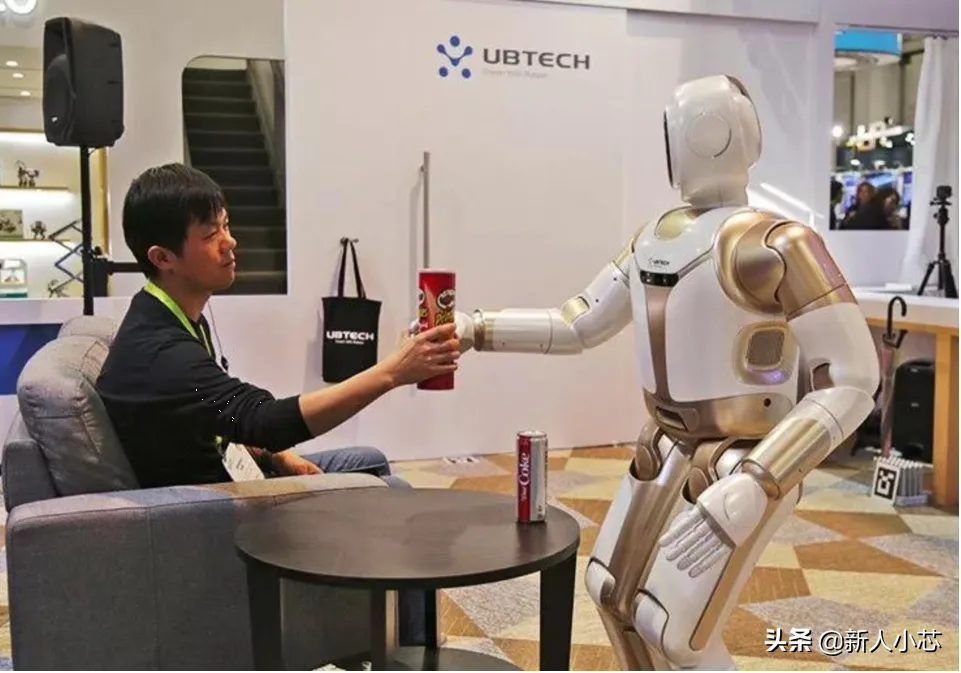 近日，字节跳动Seed团队推出全新Vision-Language-Ac...