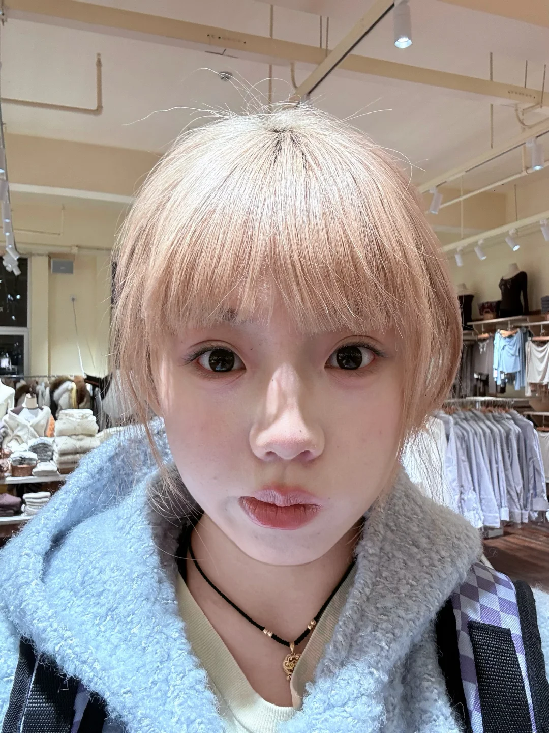 拍照习惯歪嘴怎么办