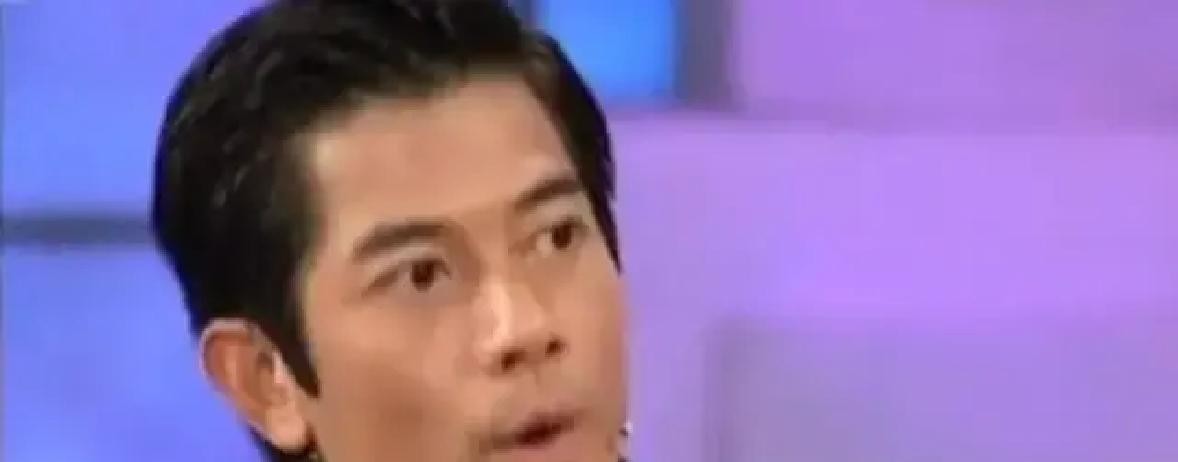 当年全网都在等着看方媛的笑话，以为又是一个靠脸挤进豪门躺平的网红，结果结婚这八年过去，郭富城在节目里的一句话反倒戳醒了很多人：“娶老婆可以没钱没文化，但绝不能没有上进心”

很多人以前不理解，天王兜兜转转几十年，怎么最后偏偏选了个名不见经传的小模特。直到看明白他们这几年的日子，才懂郭富城给男人挑伴侣