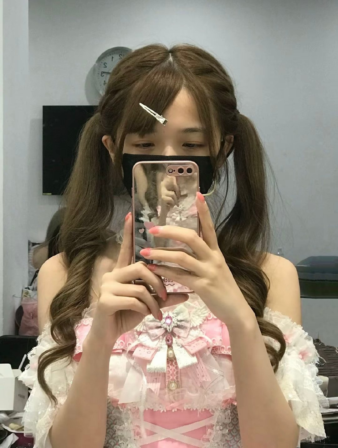 根本就没有这样的双马尾劳斯莱斯😠😠😠 ​