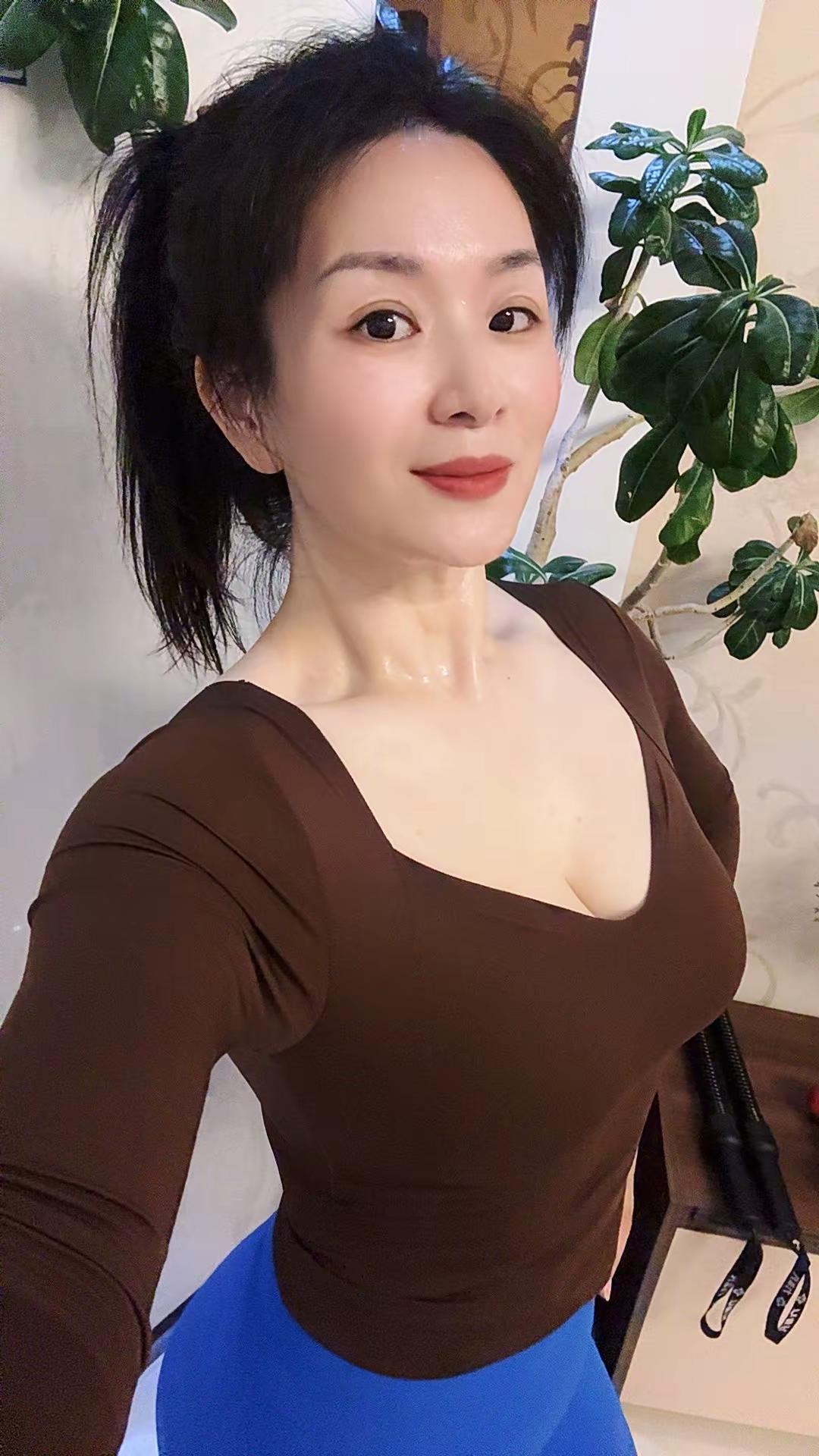 健身路上没有奇迹，只有重复的轨迹和累积的汗水……