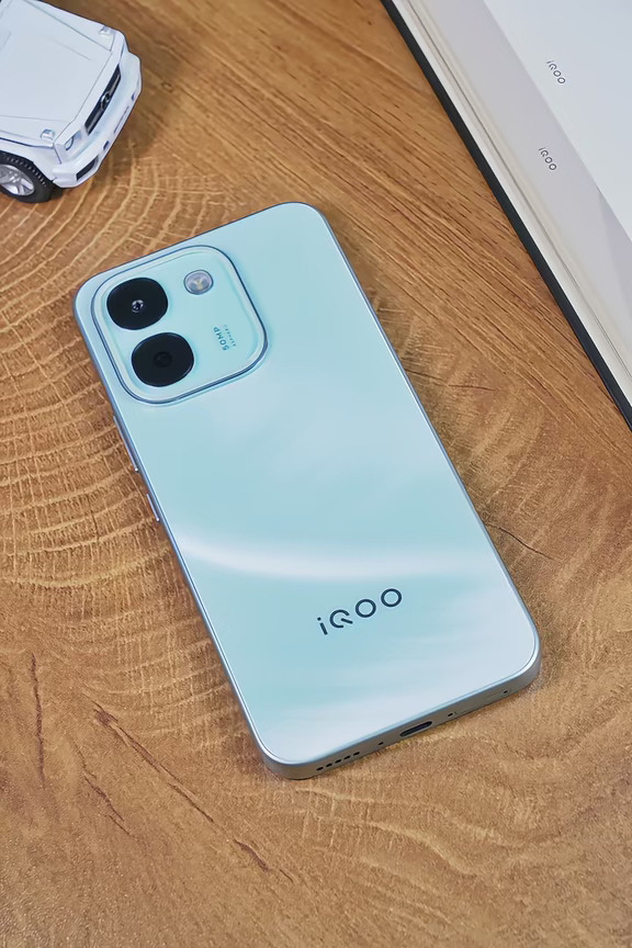 iQOO Z11S究竟S了个啥？