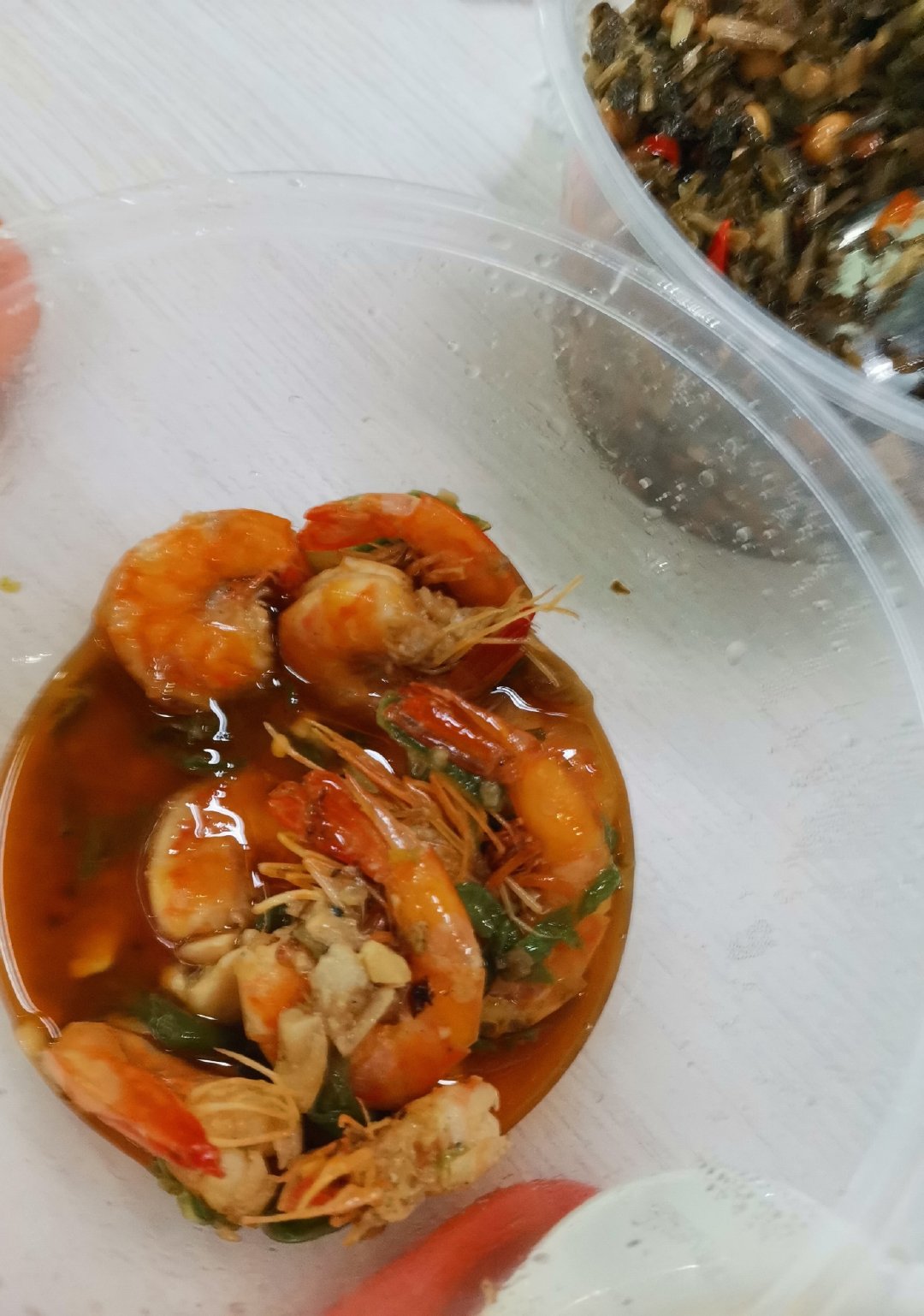 厨艺好的人做什么菜都好好吃[鲜花]
随便炒个咸菜咸鲜下饭、油爆大虾鲜美入味，两个菜荤素搭配，秒杀一切外卖预制菜。

美味绝了[泪] ​