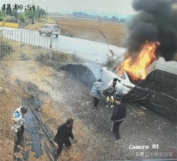 看完最新的新能源汽车起火视频，心情很沉重。首先是汽车在没有碰撞的情况下...