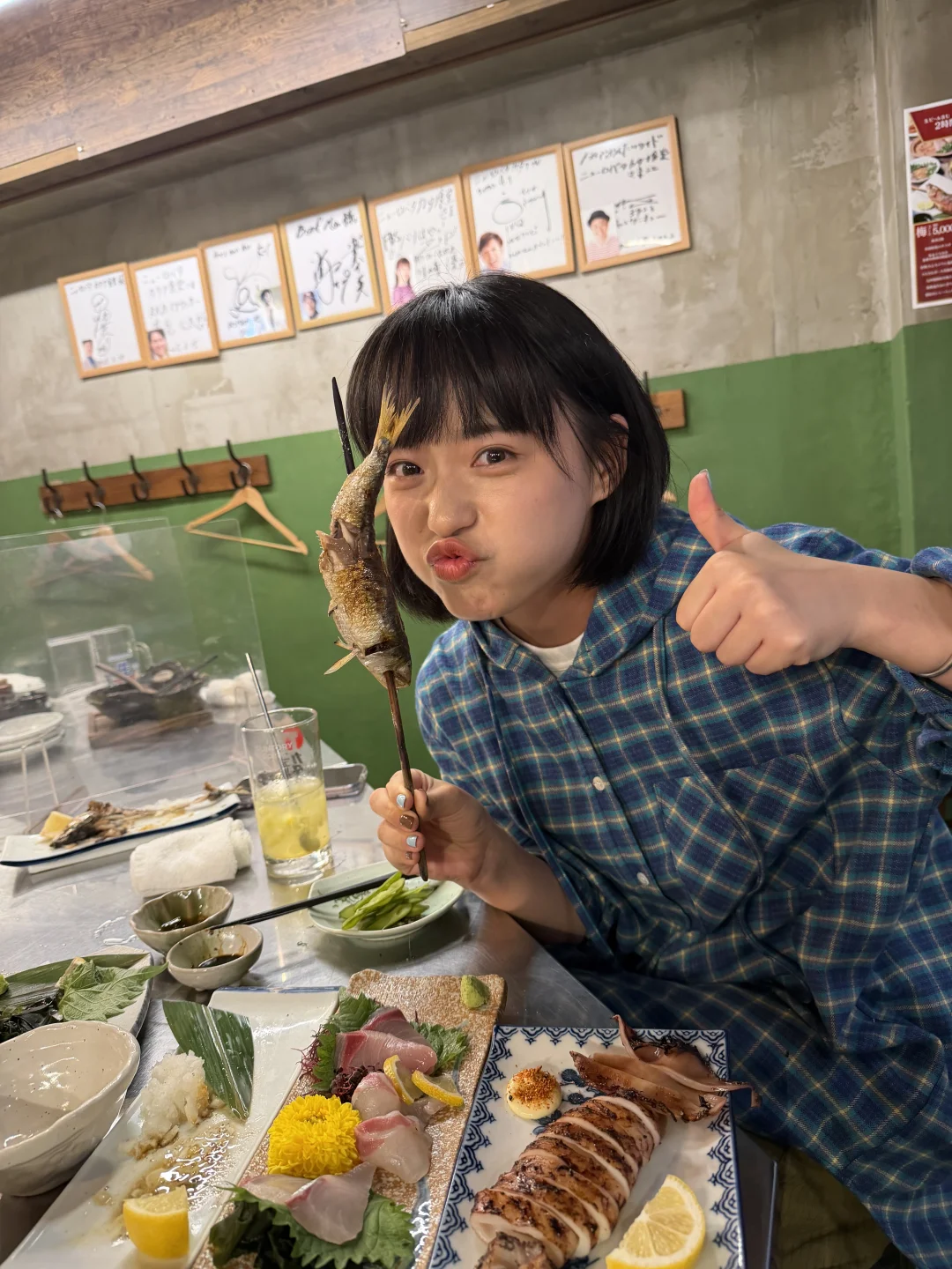 🍎存一些吃饭万能拍照姿势！！