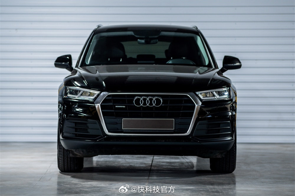【10万买奥迪A6 20万买玛莎拉蒂：二手豪车大跳水】有媒体实地探访北京二手车市场后发现，标价10万元左右的奥迪A6、20余万元起步的玛莎拉蒂等二手车并不少见。业内人士表示，相比同价位的传统豪华品牌，国产新能源汽车均已展现出明显的综合优势，这是传统燃油豪华车价格调整的重要原因之一。 ​