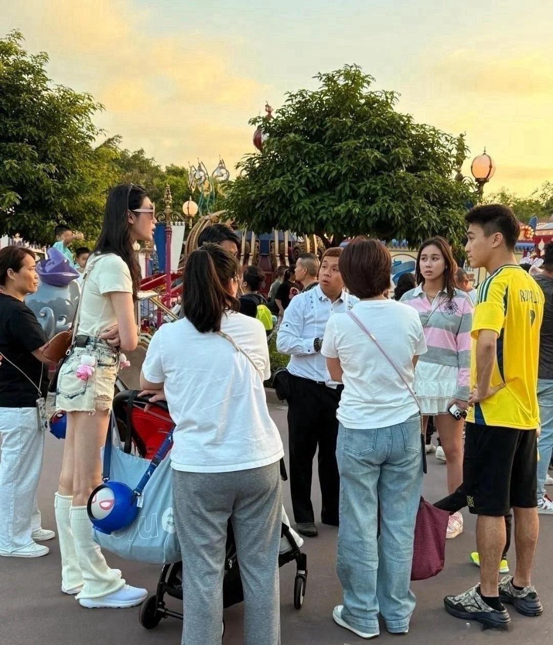 没有滤镜的奚梦瑶，超模气质好明显[期待] ​