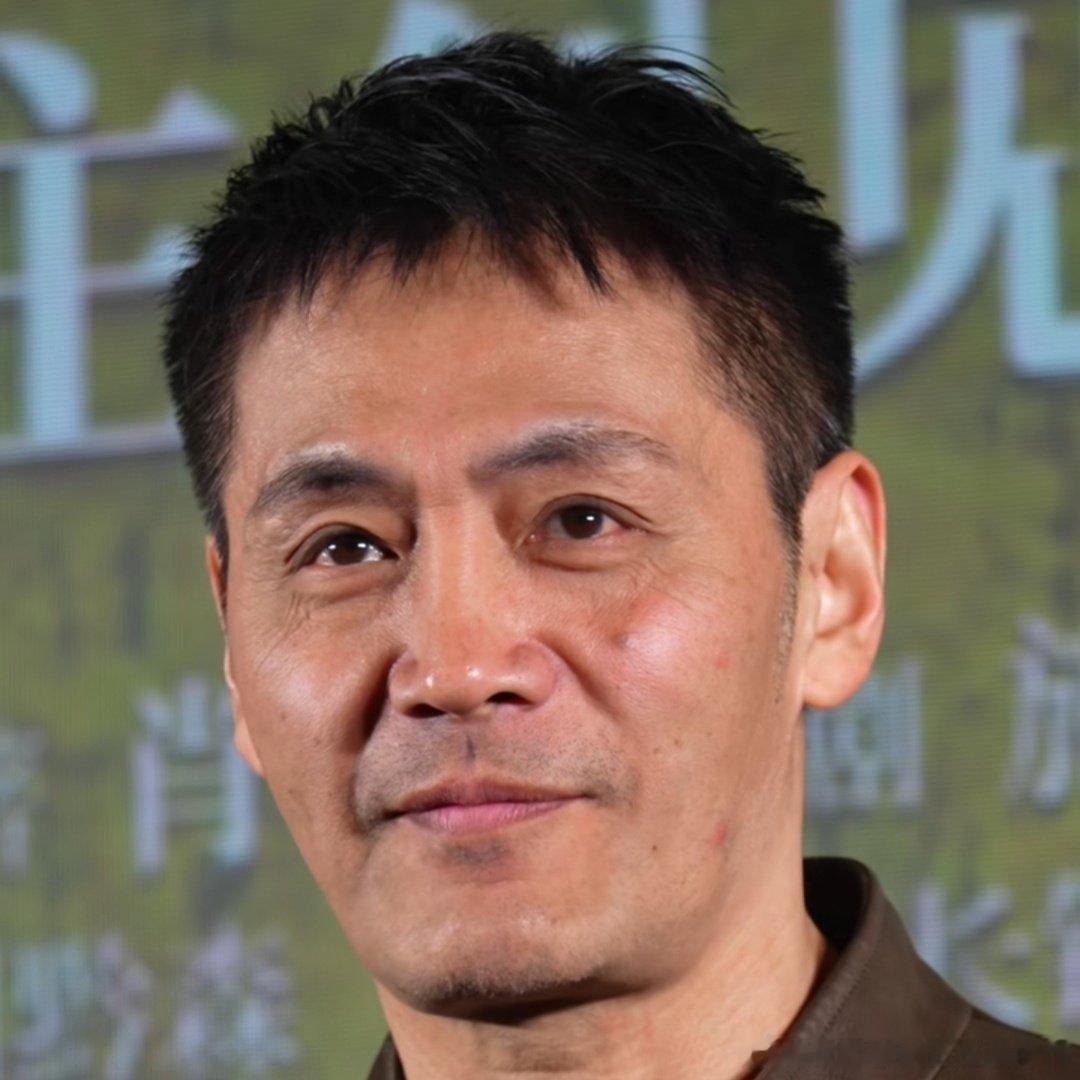 邵兵，年近花甲了，还是比较帅的。差不多也能演老丈人角色了。 ​