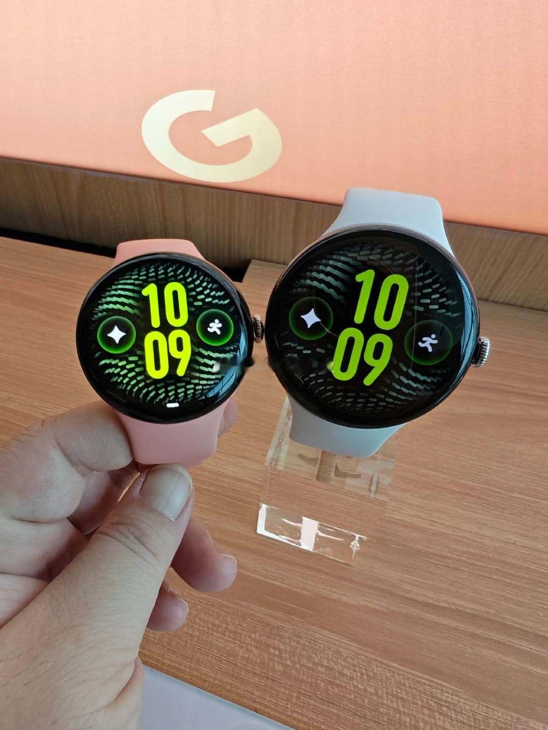 pixel watch 5 谷歌智能手表41mm/45mm 尺寸对比 ​