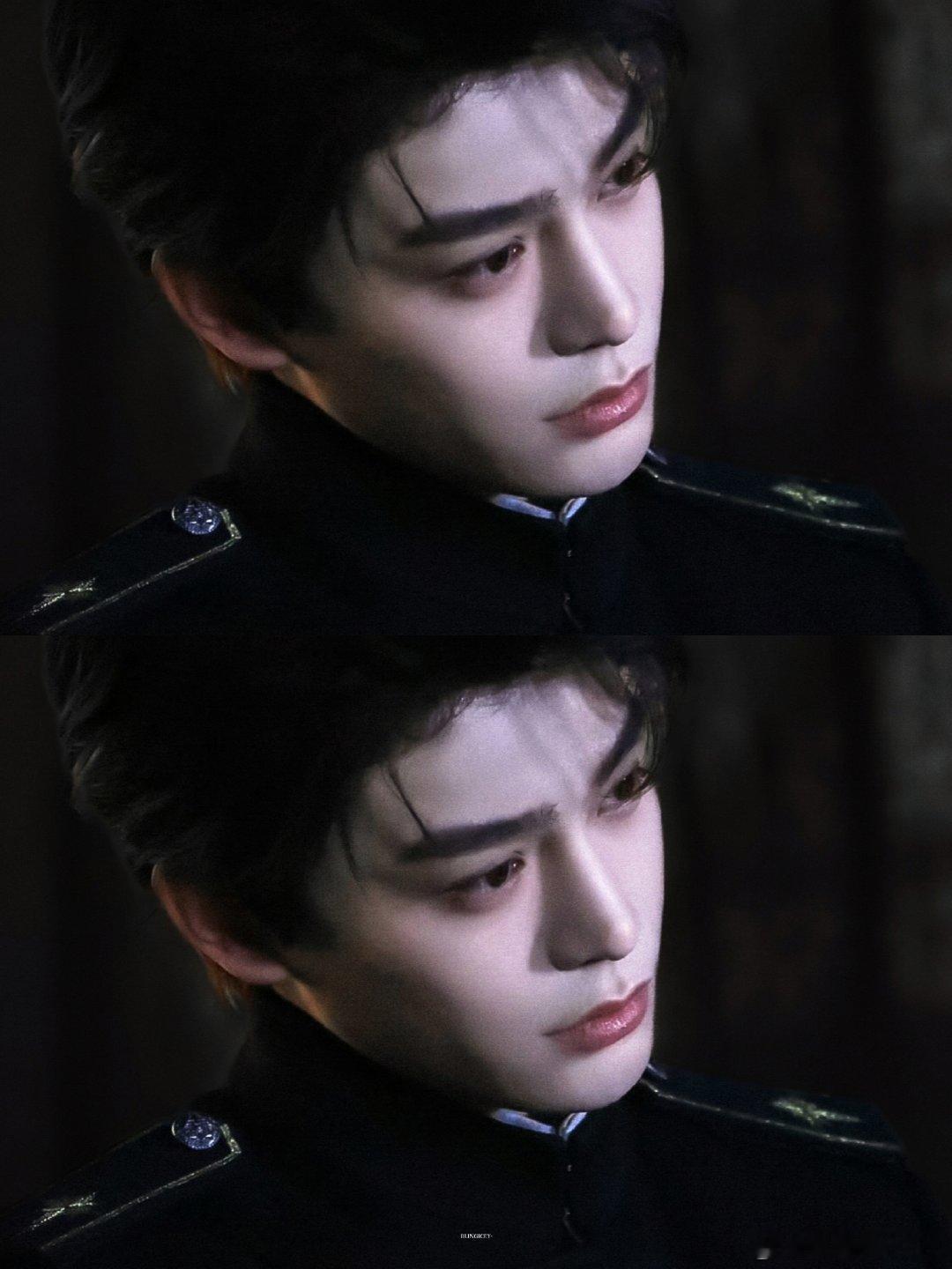 #丁禹兮爱在无尽夏#dyx#丁禹兮沈言#

在吹落叶 在刮小风 在下小雨 在等新年的烟花和我所向往的你

​