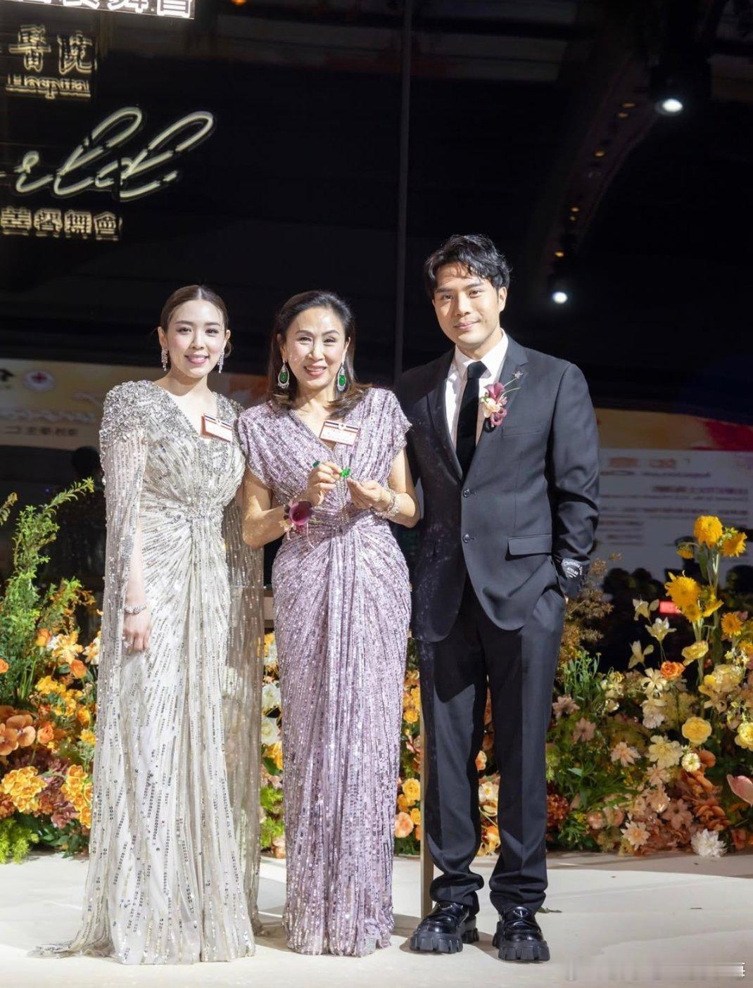 何猷君 严纪雯、严徐玉珊、陈浚霆 李嘉颖、霍咏盈 陈祉妤、翁嘉穗 ​