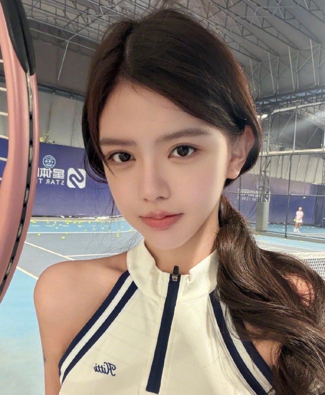 #韩安冉do腰#
我感觉她好厉害
整容修复无休止
听起来很疼 孕后还能这样
真的牛 而且最近状态看起来不错 ​